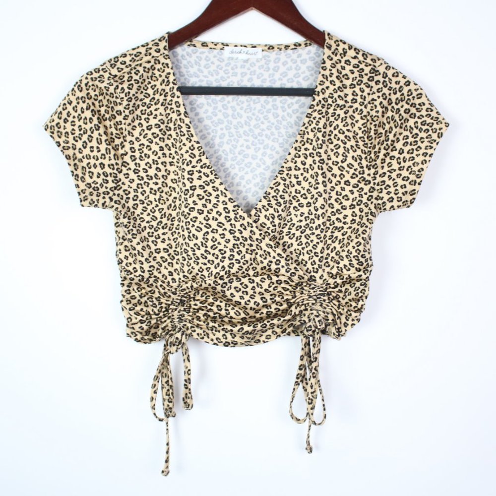Derek Heart Womens Medium Leopard Wrap Front Cinched Crop Top - Picture 6 of 7